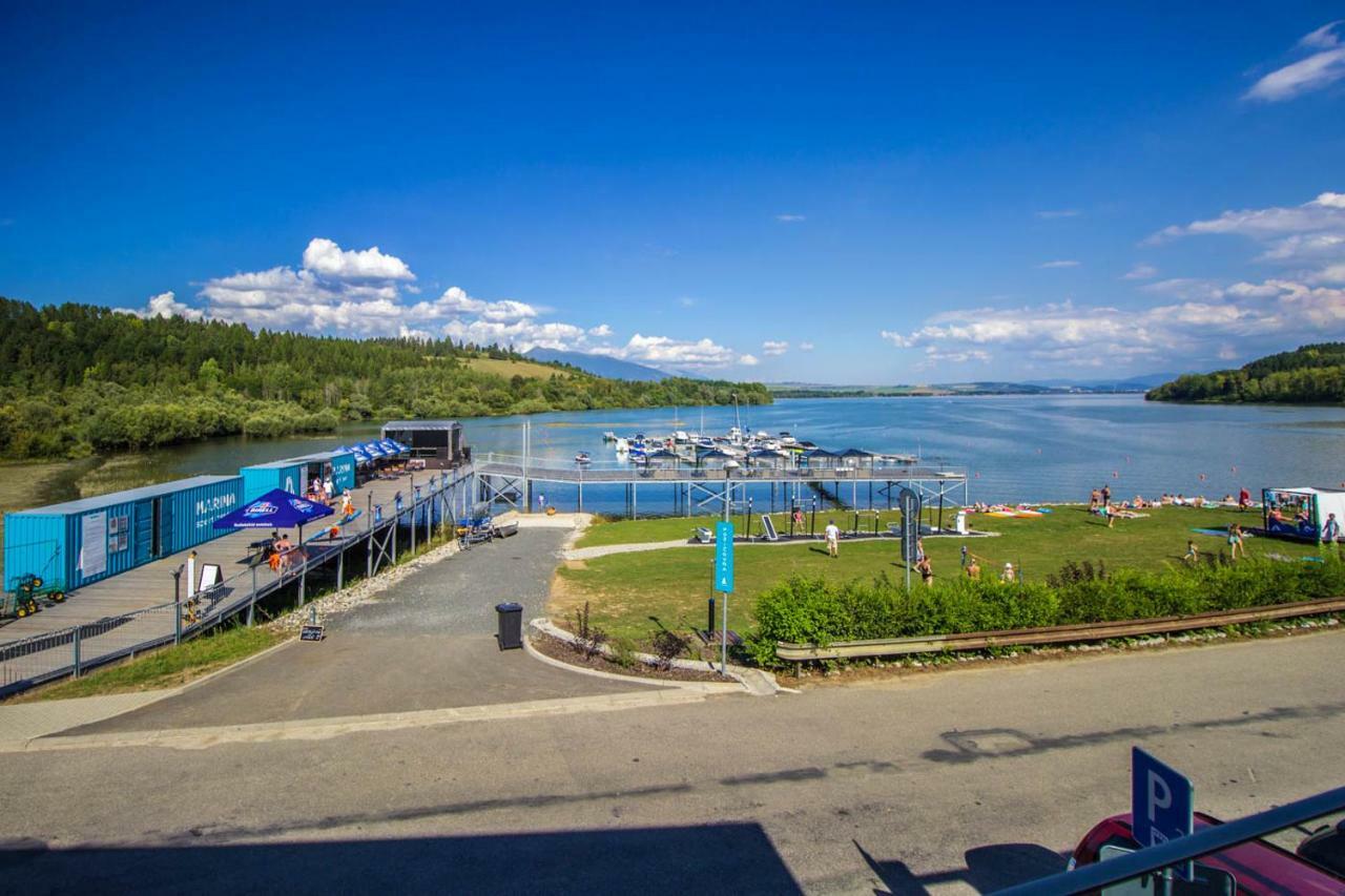 ホテル Marina Liptov Pri Liptovskej Mare Bobrovník エクステリア 写真